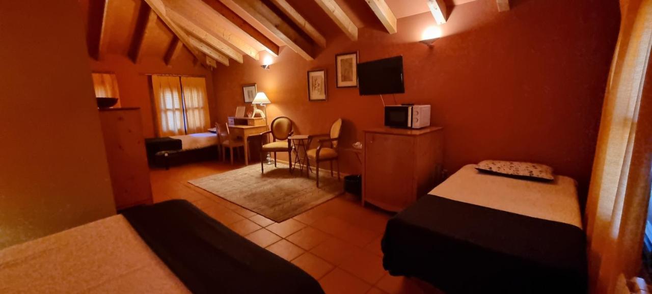 Hotel Sara De Ur Ла-Кабрера Экстерьер фото