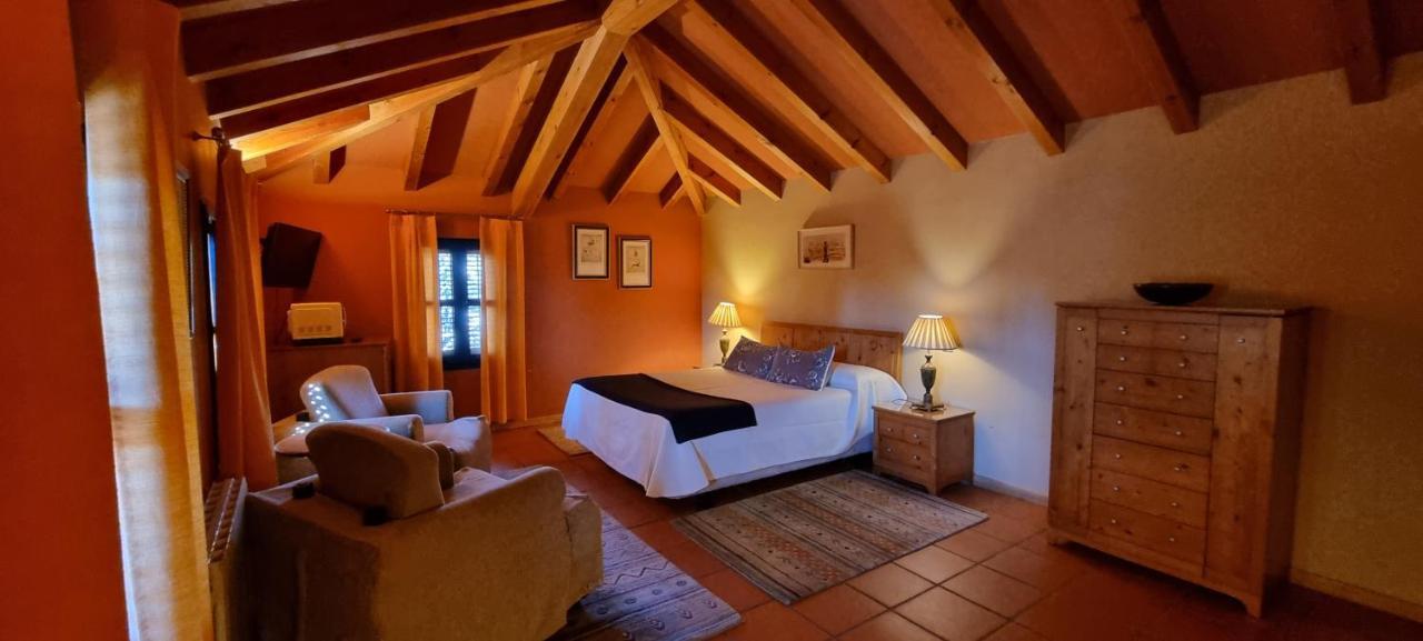 Hotel Sara De Ur Ла-Кабрера Экстерьер фото
