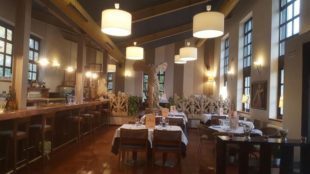 Hotel Sara De Ur Ла-Кабрера Экстерьер фото