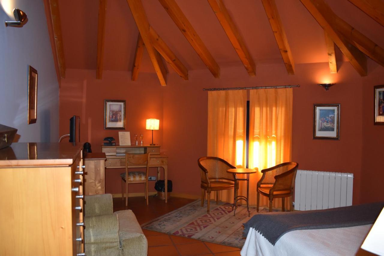 Hotel Sara De Ur Ла-Кабрера Экстерьер фото